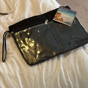NWOT Beach Case/Pouch